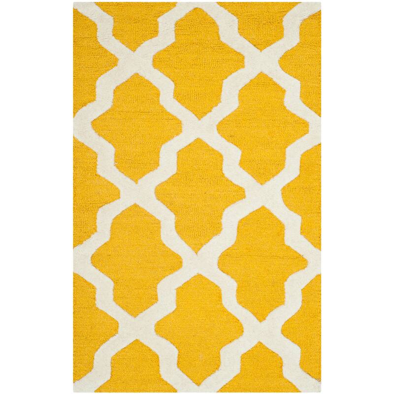 SAFAVIEH Handmade Cambridge Eirny Moroccan Trellis Wool Rug - 2'6" x 4' - Gold/Ivory
