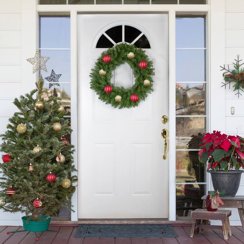 Northern Pine Artificial Christmas Wreath - 24" - Unlit