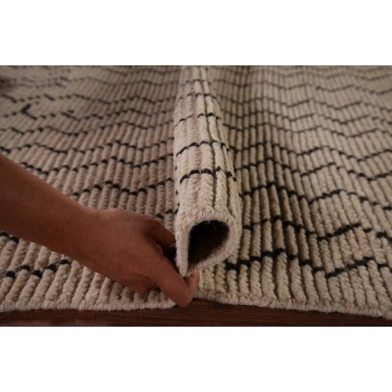 Moroccan Oriental Area Rug Hand-Knotted Beige Wool Carpet - 6'9"x 10'3"
