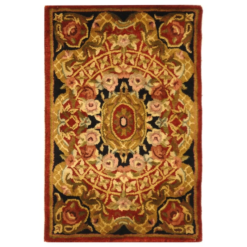 SAFAVIEH Handmade Classic Traiana Traditional Oriental Wool Rug - 2'3" x 4' - Burgundy/Black