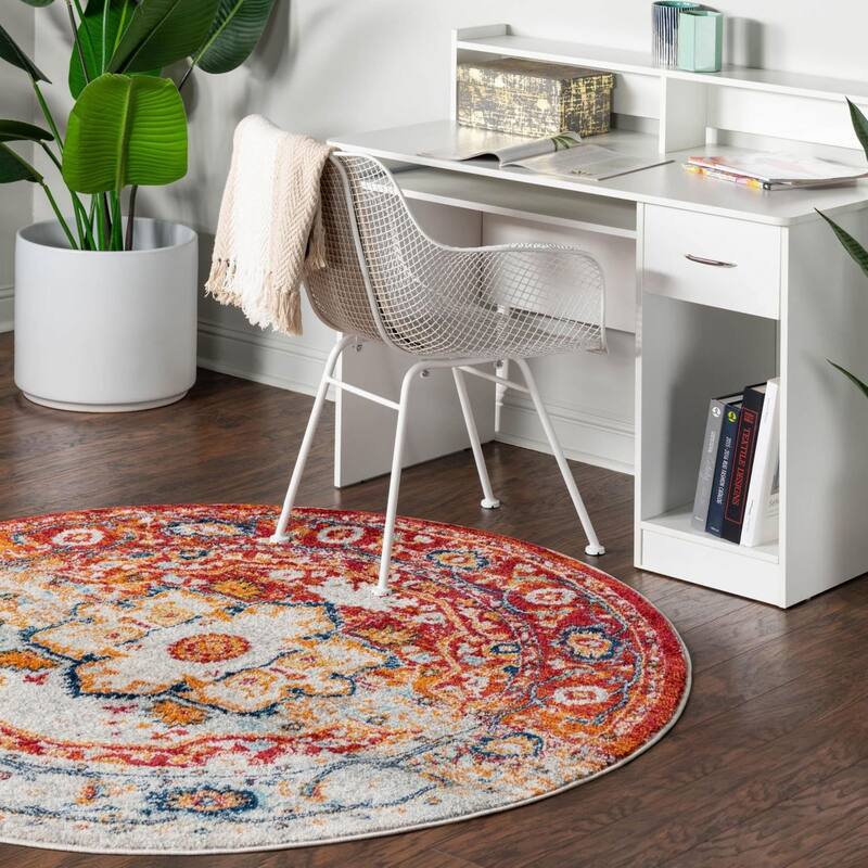 Transitional Anavine Collection Area Rug