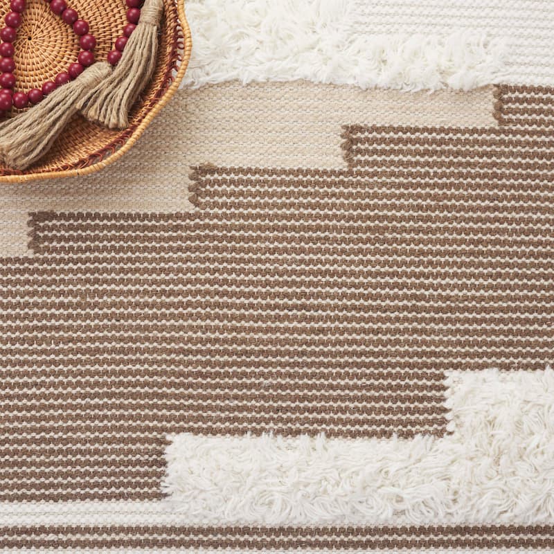 SAFAVIEH Handmade Kenya Jozefa Southwestern Rustic Wool Rug
