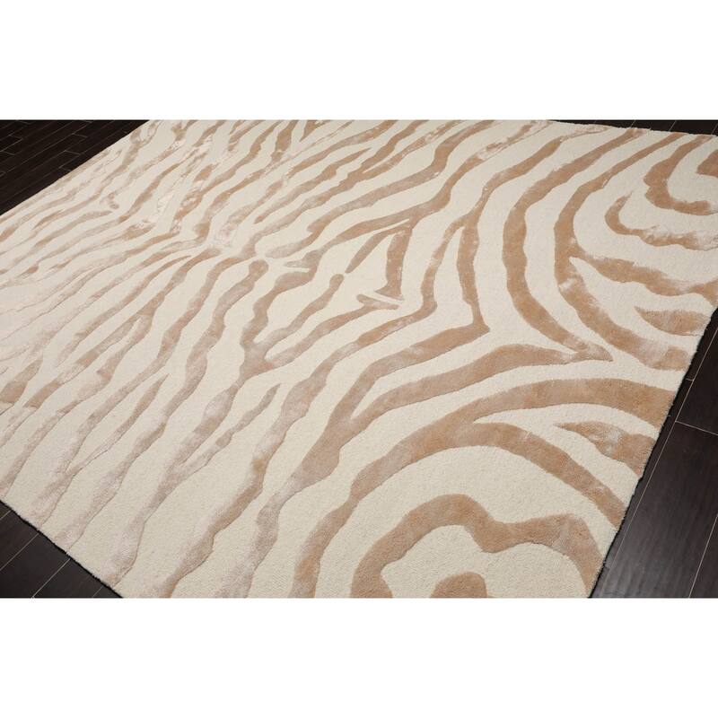 Hand Made Wool & Silk Modern & Contemporary Oriental Area Rug Ivory