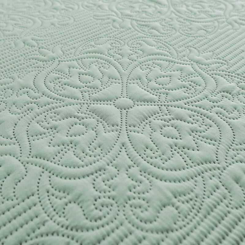 Sophia & William Bed Quilt Bedspread Coverlet - Reversible, Lightweight