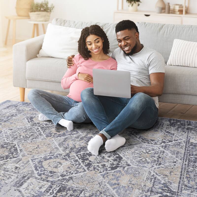 Abstract Area Rug - 8' x 10'