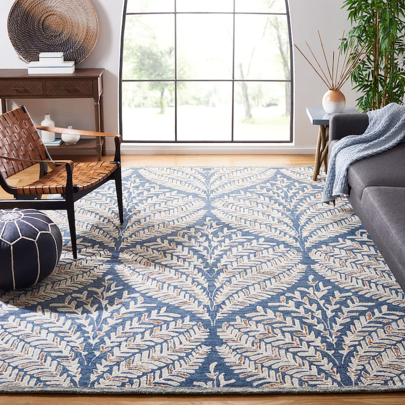 SAFAVIEH Handmade Capri Ilianka Wool Rug - 10' x 14' - Grey/Ivory - Rectangle