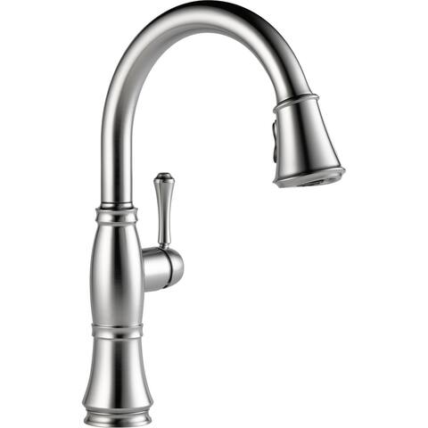 Delta Cassidy Pull-Down Kitchen Faucet with Magnetic Docking Spray