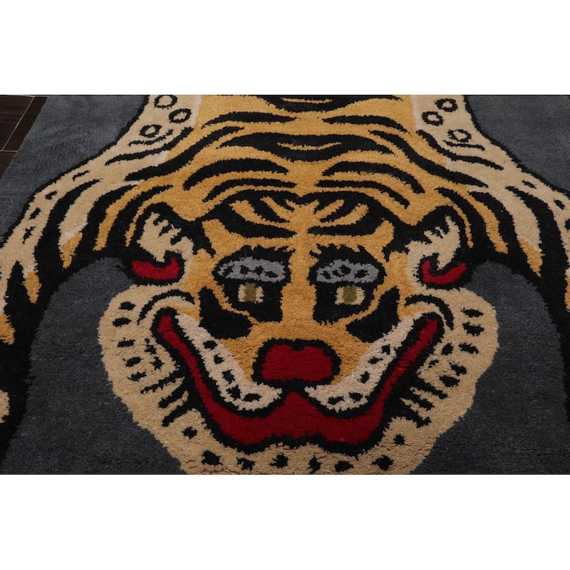 Hand Tufted Hand Made Wool Tiger Novelty Oriental Area Rug Gray - 3' x 5'
