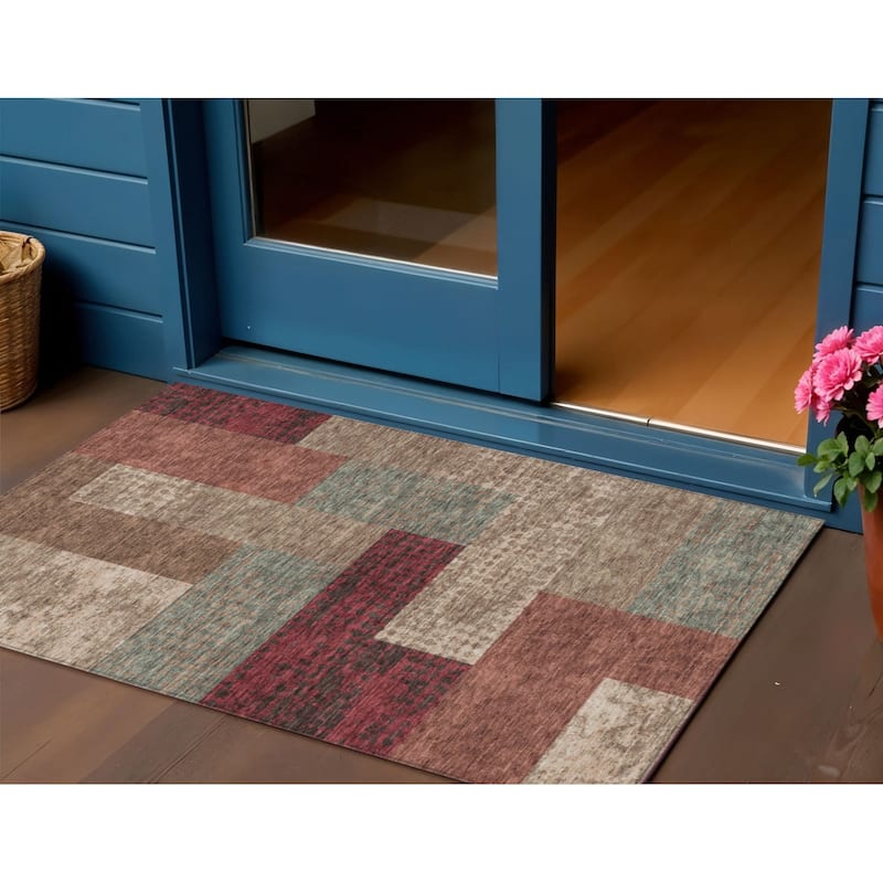 HomeRoots Geometric Transitional Rectangle Outdoor Rug - 3' x 5'