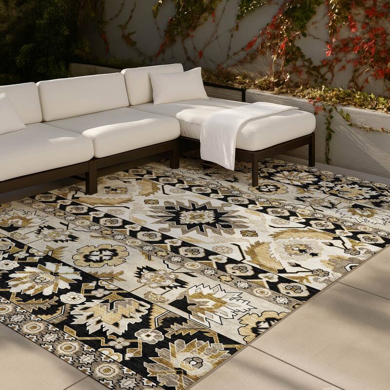 Machine Washable Indoor/ Outdoor Traditional Aspen Chantille Rug