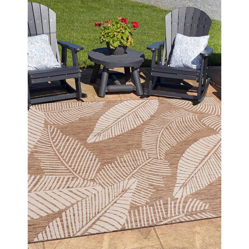 World Rug Gallery Distressed Palm Leaves Textured Flat Weave Indoor/Outdoor Area Rug - 7'10"X10' - Brown