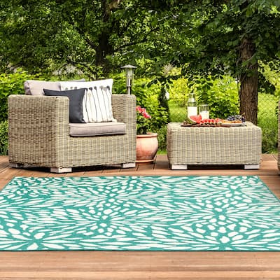 Style Haven Martinique Floral Petals Indoor Outdoor Aqua/ Off-White Area Rug