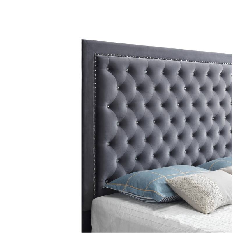 Upholstered Tufted Velvet Queen Panel Bed - 87" - Gray