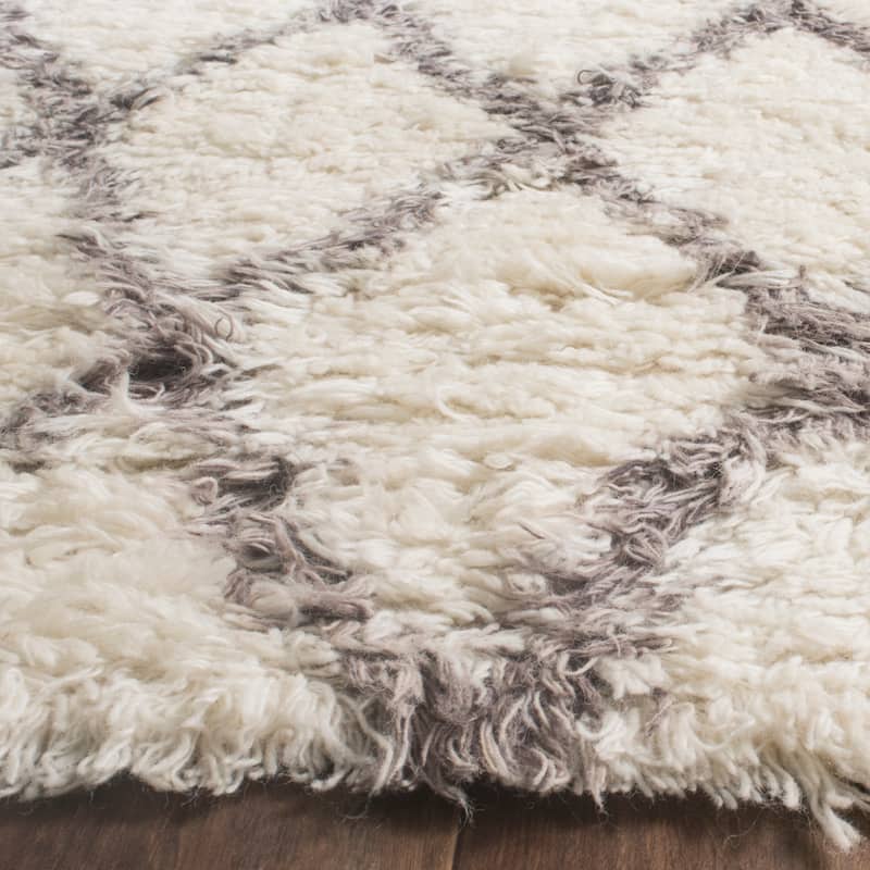 SAFAVIEH Hand-knotted Kenya Enke Southwestern Tribal Wool Rug