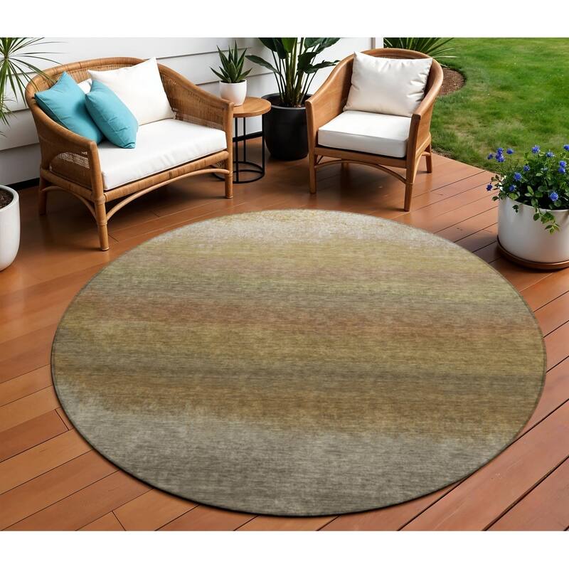 HomeRoots Ombre Transitional Rectangle Outdoor Rug - 8' Round