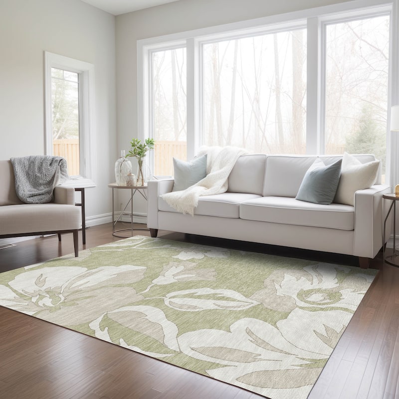 Machine Washable Indoor/ Outdoor Chantille Floral Rug
