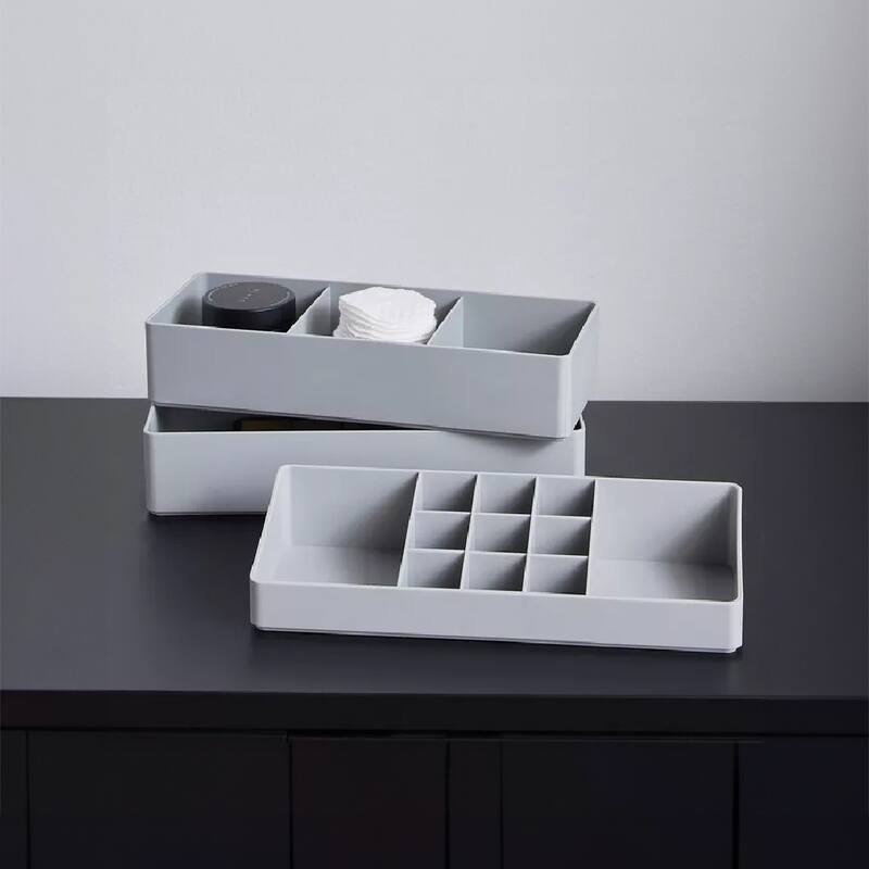 Deluxe Makeup/Cosmetic/Jewelry Organizer - Stacking Divided Tray Organization