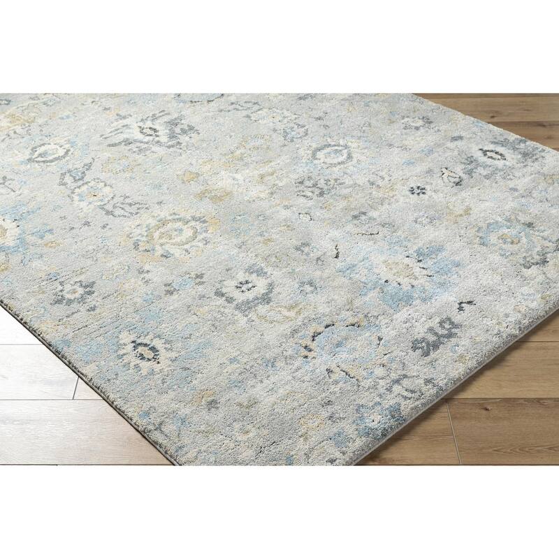 Livabliss Avellino Traditional Medallion Area Rug