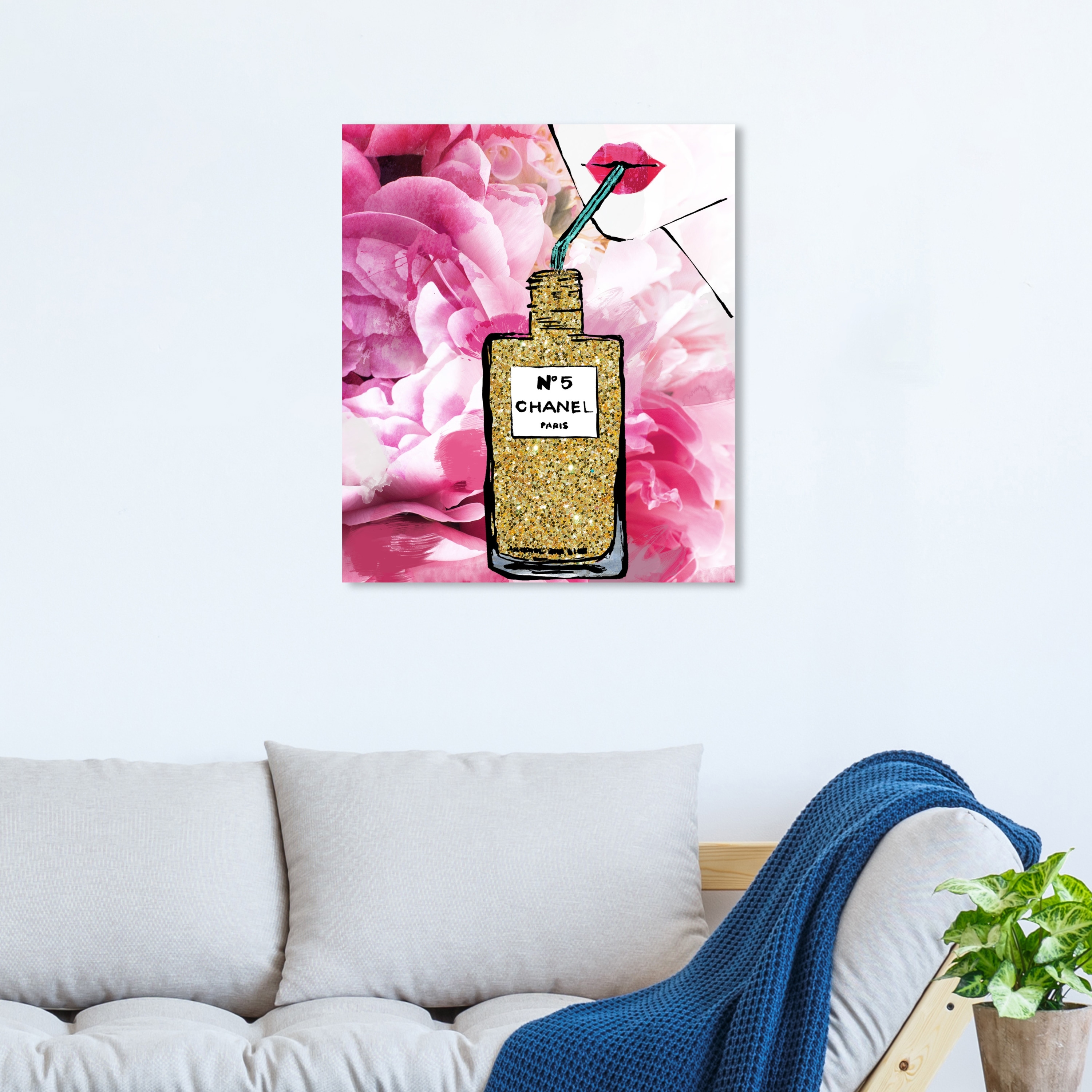 Oliver Gal Fashion and Glam Wall Art Canvas Prints 'Pinkish Glamour'  Perfumes - White, Pink - On Sale - Bed Bath & Beyond - 30765230