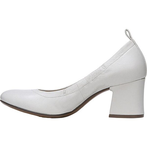 naturalizer dalee pump