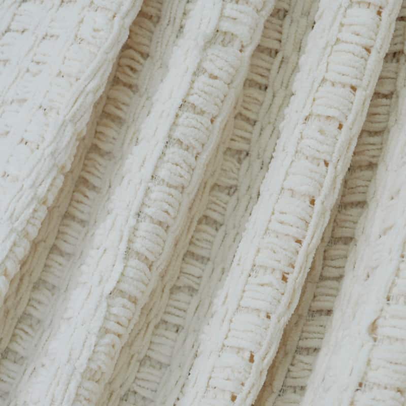 Space Yarn Solid Color Knitted Throw Blanket