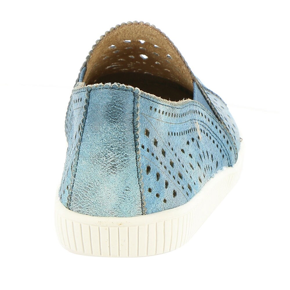 earth tayberry sneakers