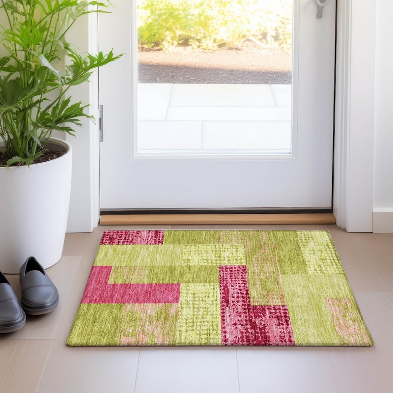 Machine Washable Indoor/ Outdoor Modern Blocks Chantille Rug