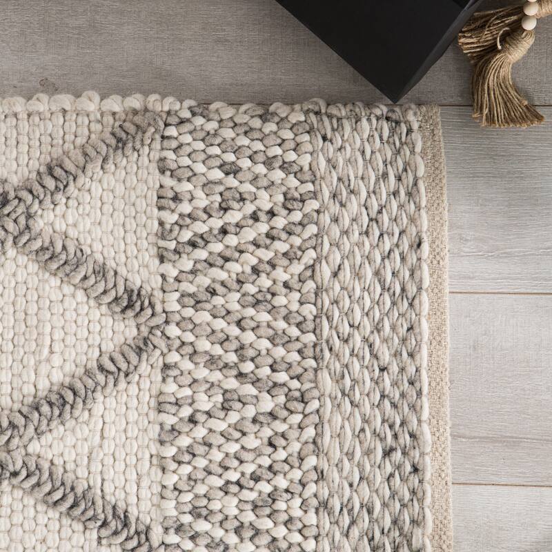 Janson Handmade Wool and Cotton Geometric Area Rug