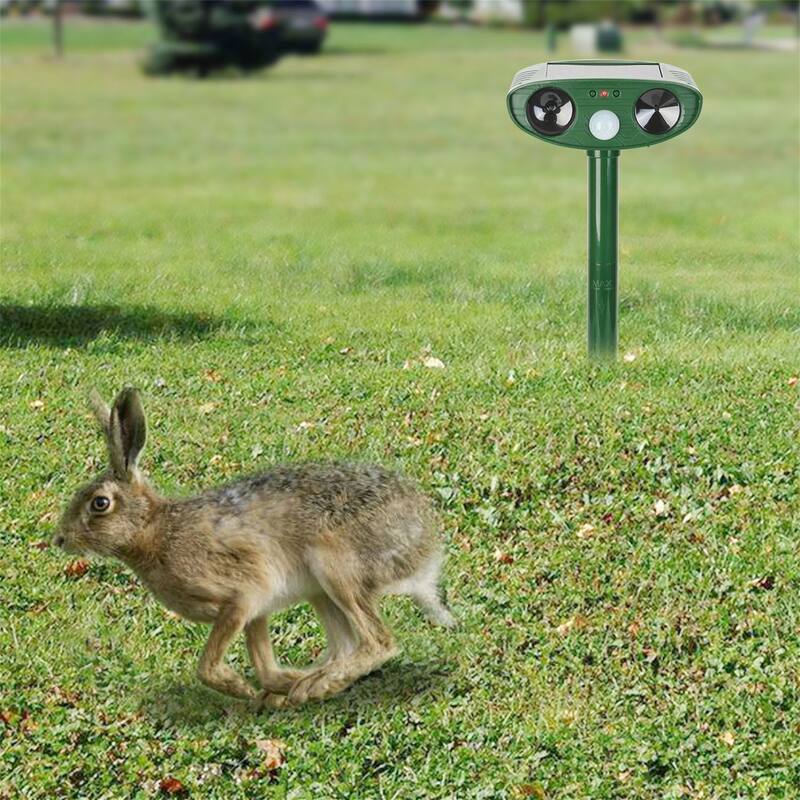Solar Ultrasonic Animal Repeller PIR Motion Sensor Animal Repellent Chaser IPX4 Waterproof