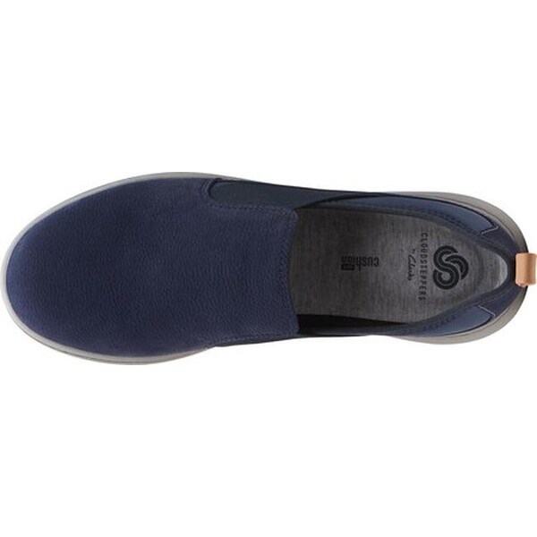 clarks step move jump