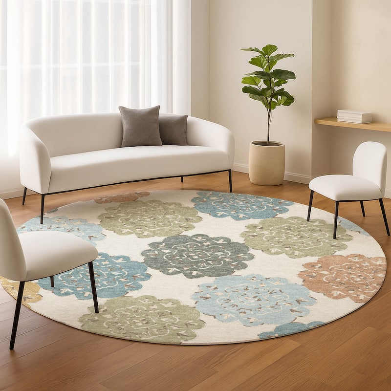 Machine Washable Indoor/ Outdoor Global Motif Chantille Rug
