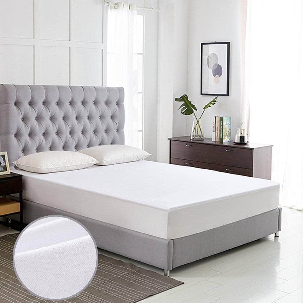 JML Premium Hypoallergenic/Waterproof Mattress Protector