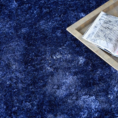 EXQUISITE RUGS Sumo Shag Hand-loomed Polyester/Microfiber Navy Area Rug.