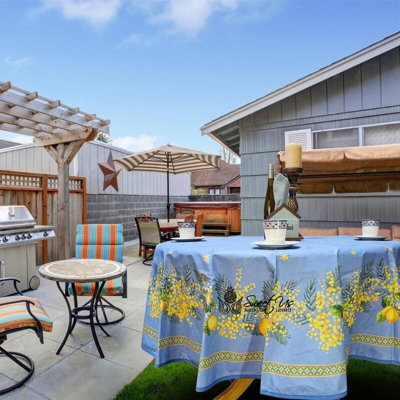 Citronnée Wipeable Tablecloth, Stain Resistant, French Acrylic