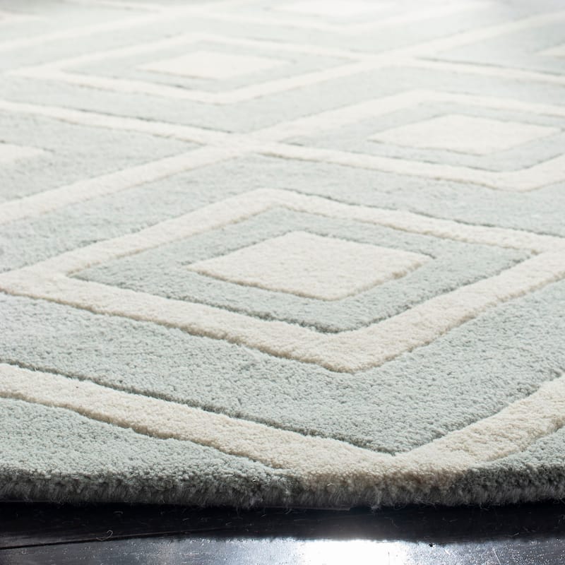SAFAVIEH Handmade Chatham Evda Modern Moroccan Wool Rug