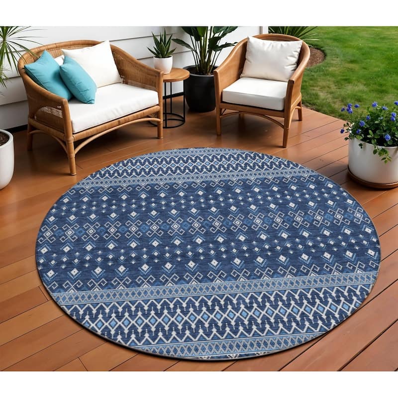 HomeRoots Tribal Transitional Rectangle Outdoor Rug - 8' Round