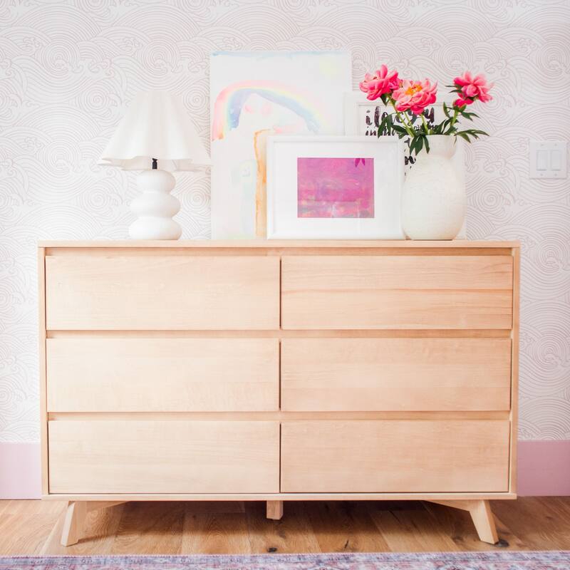 Max and Lily Scandinavian 6 Drawer Dresser