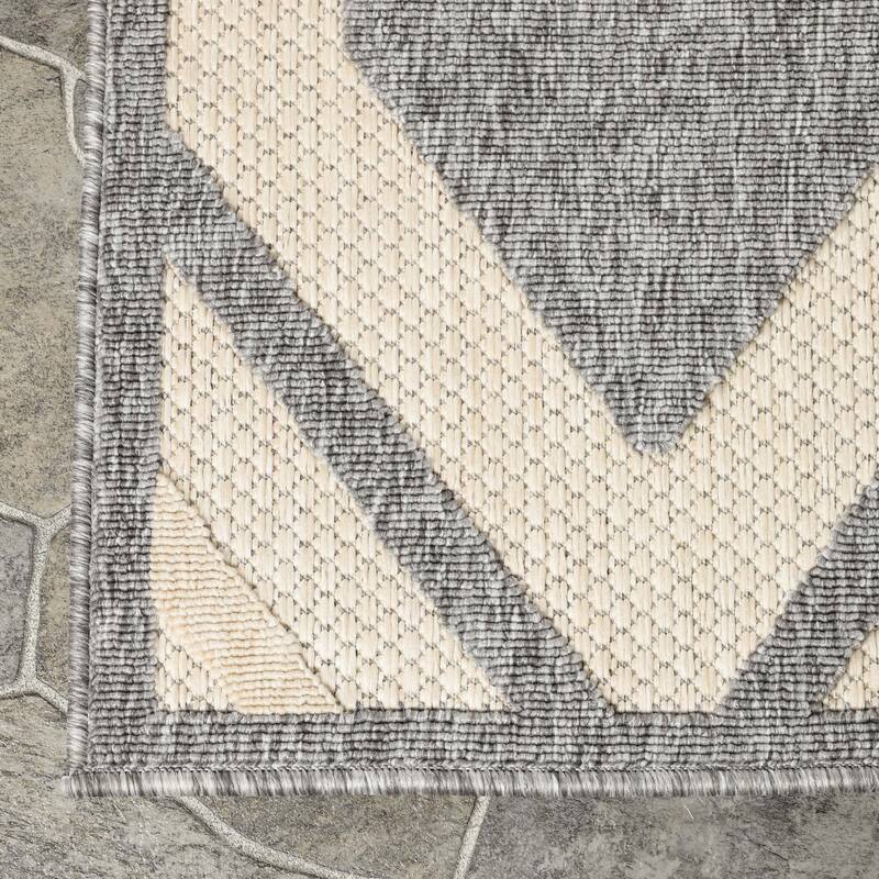 Superior Geometric Diamond Lattice Indoor Outdoor Area Rug
