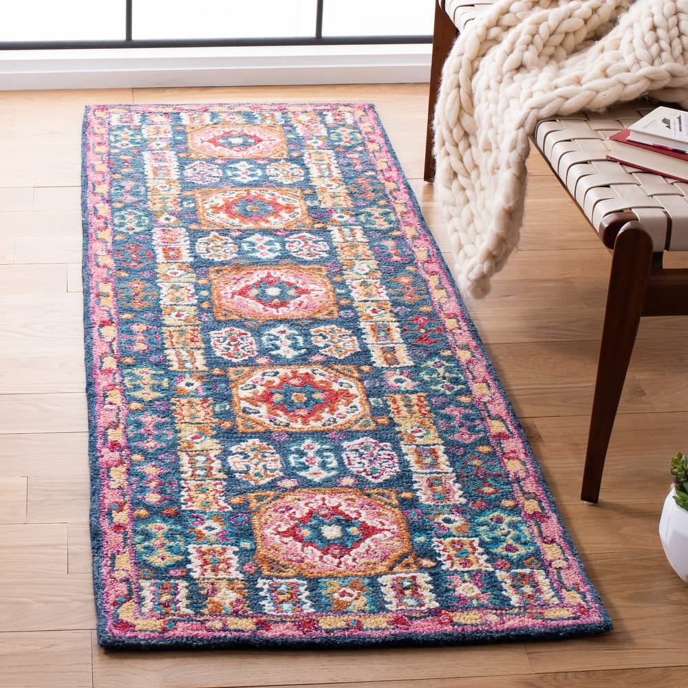 SAFAVIEH Handmade Aspen Maire Bohemian Wool Rug