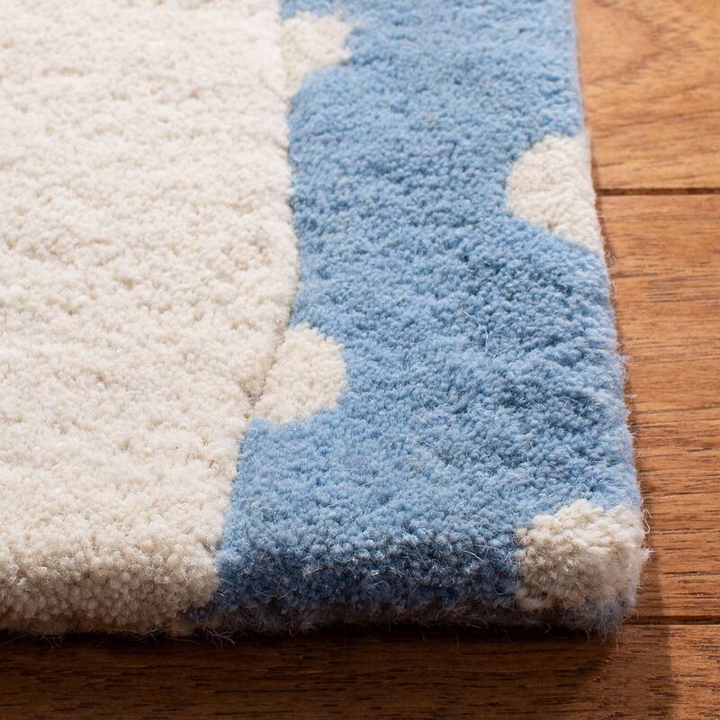 SAFAVIEH Handmade Kids Kadijah Wool Rug
