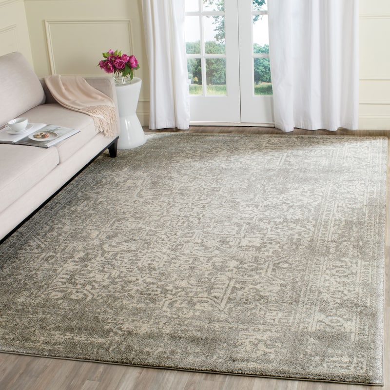 SAFAVIEH Evoke Quinn Vintage Distressed Rug - 9' x 12' - Silver/Ivory