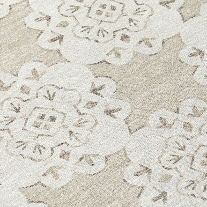 Machine Washable Indoor/ Outdoor Global Motif Chantille Rug