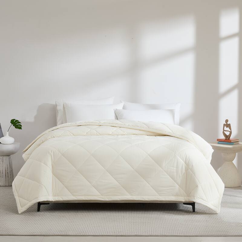 Cloud Top PrimaLoft Plush Blankets & Throws by DOWNLITE