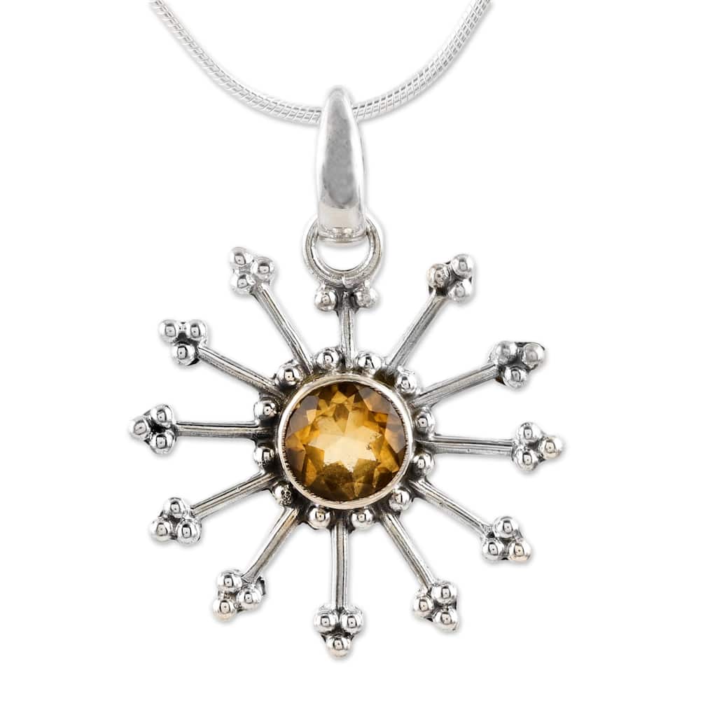 Handmade Sunshine Daze Sunburst Womens Pendant Sterling Silver Necklace (India)