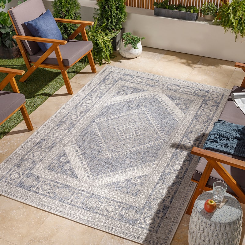 Livabliss Kelia Global Medallion Indoor/ Outdoor Area Rug