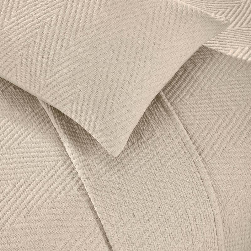 Superior Aswan Cotton Medium Weight Chevron Woven Coverlet