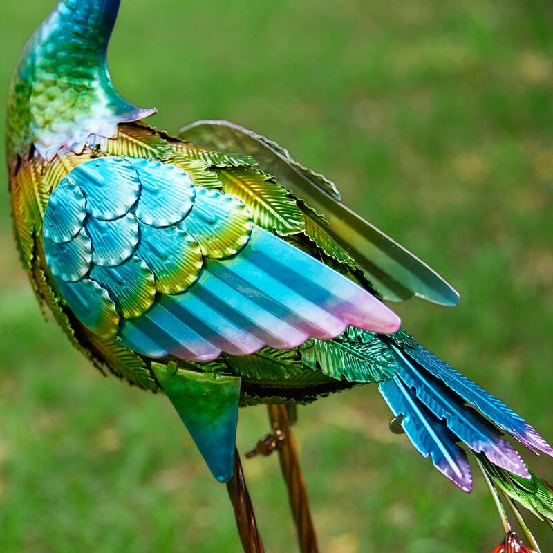 Glitzhome Metal Standing Peacock Garden Statue with Stakes for Indoor Outdoor