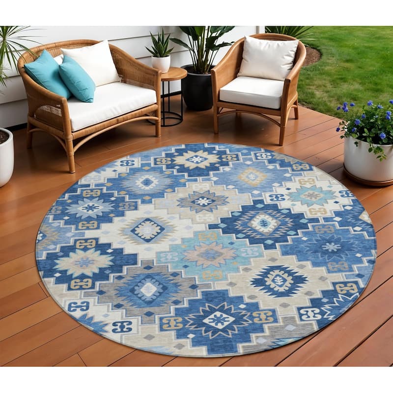 HomeRoots Southwestern Transitional Rectangle Outdoor Rug - 8' Round