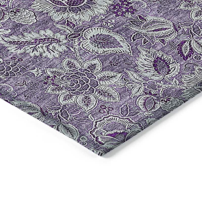 HomeRoots Floral Transitional Rectangle Outdoor Rug