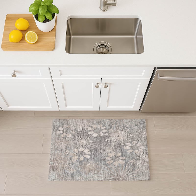 Machine Washable Indoor/ Outdoor Floral Geo Chantille Rug